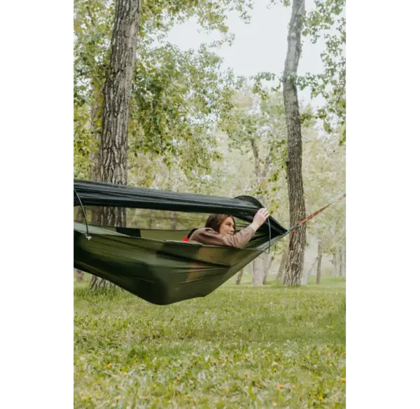 YATTA Portable Camping Hammock with Mosquito Net for Outdoor Adventures - Image 2