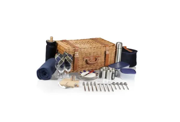 Romantic Heart Picnic Basket for Two - Picnic Time - Image 2