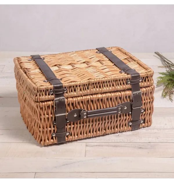 Champion Picnic Basket - Insulated Family Picnic Set by Picnic Time - Image 2