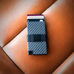 Ekter Aluminum AirTag Wallet - Slim RFID Blocking Card Holder