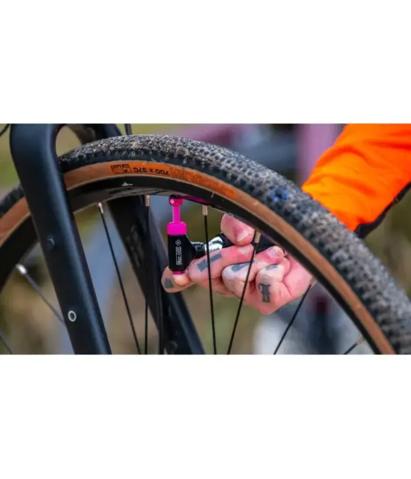 Muc-Off Portable Road Bike Pump Kit
