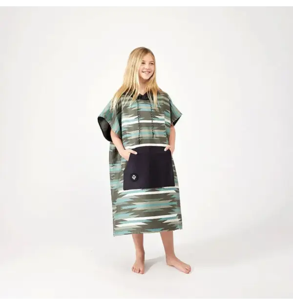 Nomadix Baby Changing Poncho in Green - Image 2