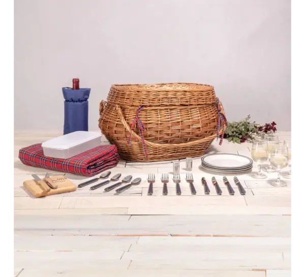 Picnic Time Highlander Family Picnic Basket Set - Image 2