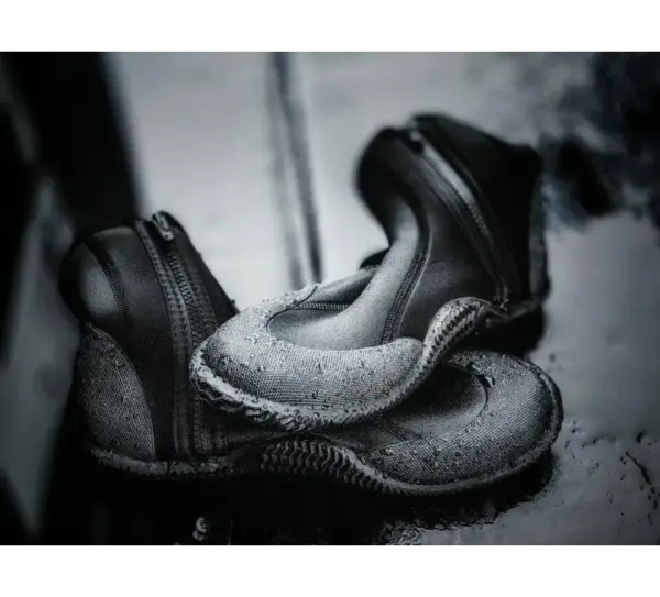 ATACLETE 3mm Neoprene Dive Boots Warm & Flexible Foot Protection - Image 3