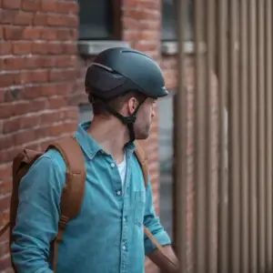 UNIT 1 Faro Smart Bike Helmet with Built-in Lights