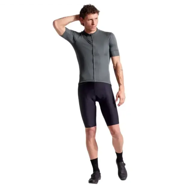 Pearl Izumi Men's Cycling Shorts with Attack Air Padding - Image 3