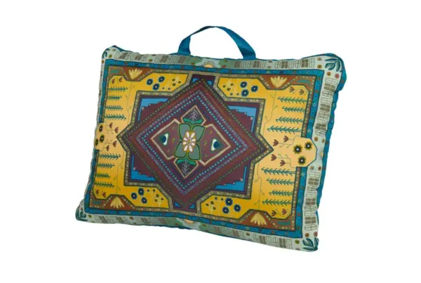 Kelty Jeanie Ultralight Backpacking Blanket - Image 3