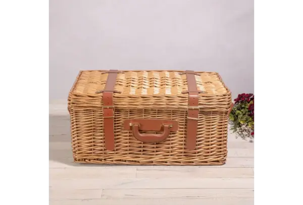 Windsor Picnic Basket for 4 - Classic Wicker Hamper by Picnic Time - Image 3