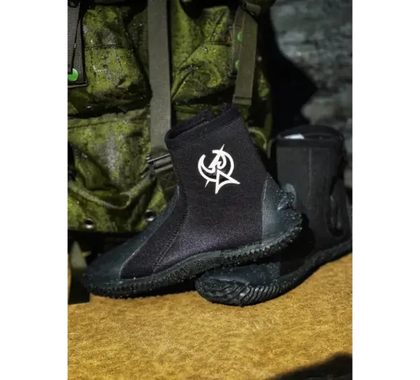 ATACLETE 3mm Neoprene Dive Boots Warm & Flexible Foot Protection - Image 4