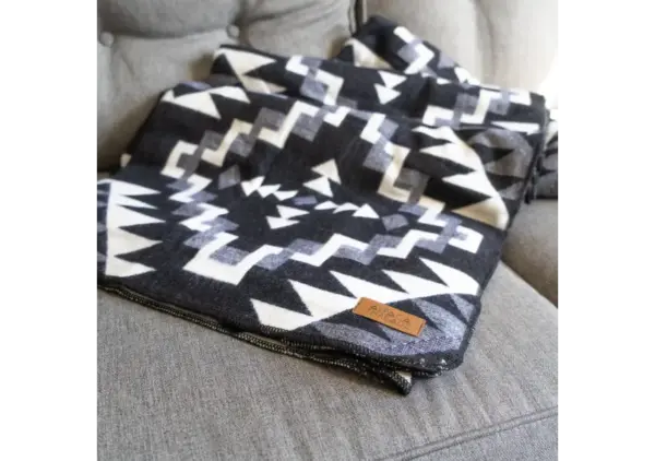 Black Chakana Alpaca Wool Blanket - Soft Andean Throw by Alpaca Threadz - Image 4