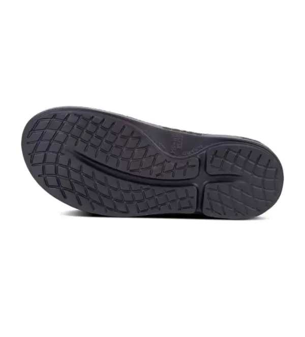 Oofos OOcloog Recovery Clogs for Men & Women - Image 3