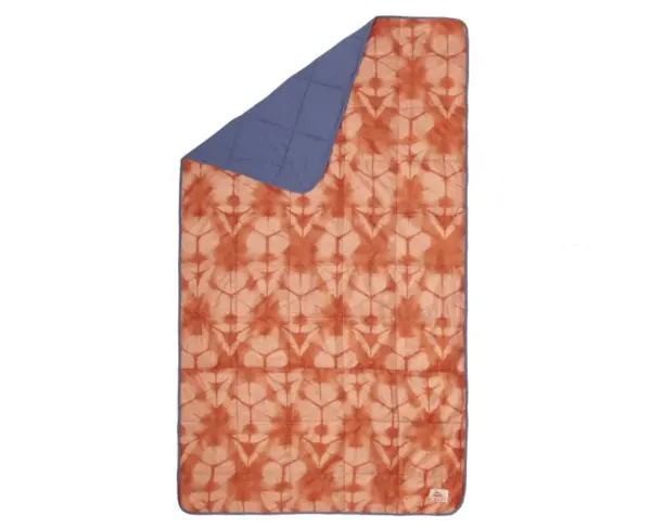 Kelty Bestie Outdoor Blanket for Camping & Picnics - Image 3