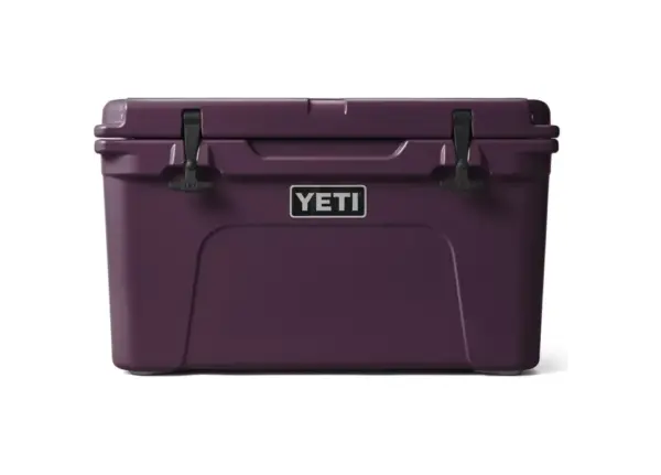 YETI Tundra 35 Portable Cooler with Long-Lasting Ice - Image 3