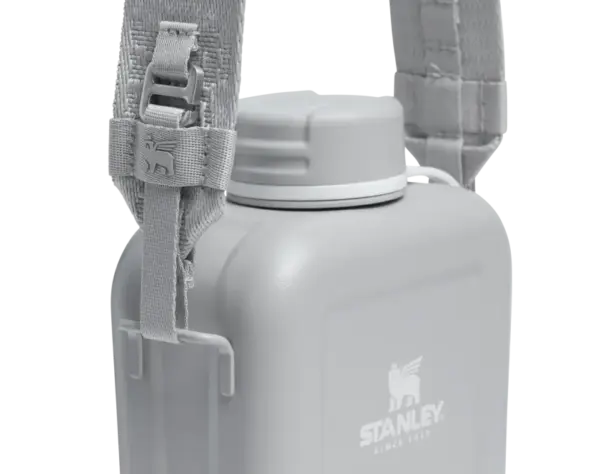 Stanley 25oz Vacuum Insulated Stainless Steel Water Bottle - Image 4