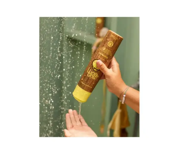 Sun Bum Revitalizing Shampoo Damage Repair & Hydration - Image 4