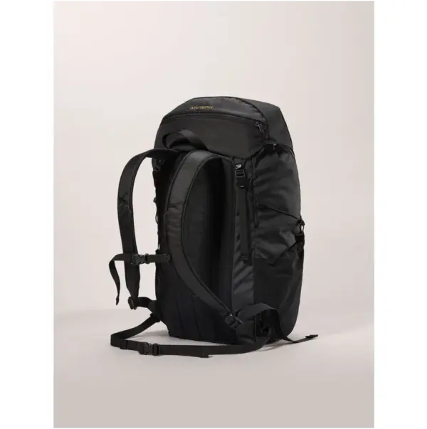 Arc'teryx Mantis 30L Hiking Backpack - Lightweight & Durable - Image 4