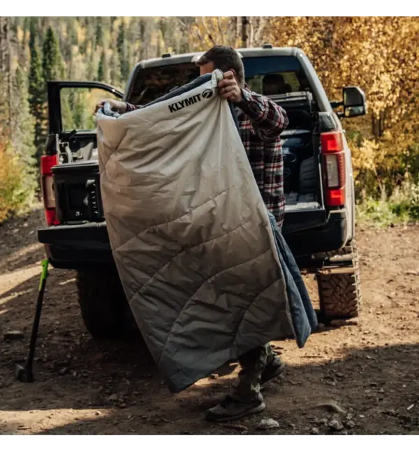Klymit Horizon Grey Overland Camping Blanket - Image 4
