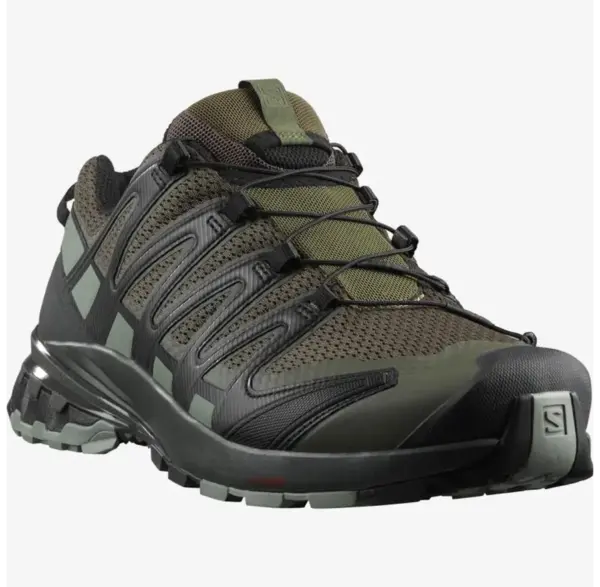 Men's Salomon XA PRO 3D v8 Wide Trail Hiking Shoes for Outdoor Adventures - Image 4