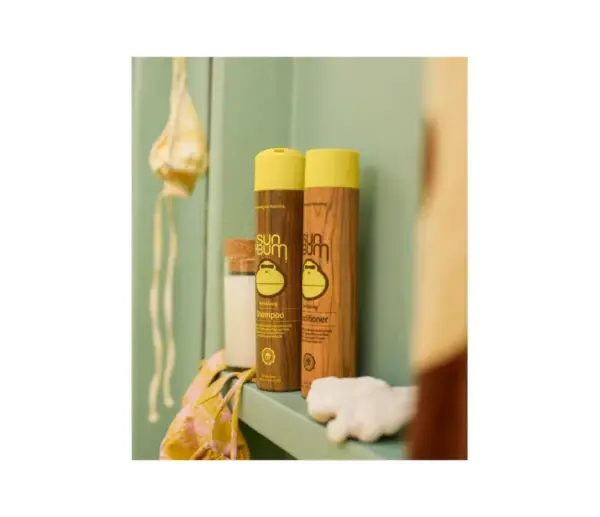 Sun Bum Revitalizing Shampoo Damage Repair & Hydration - Image 5